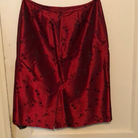 Le Suit Red Petite Jacket and Skirt - Picture 7 of 8